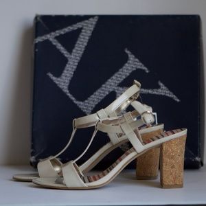 NEW Anne Klein Size 8 Cork Wedge Sandals